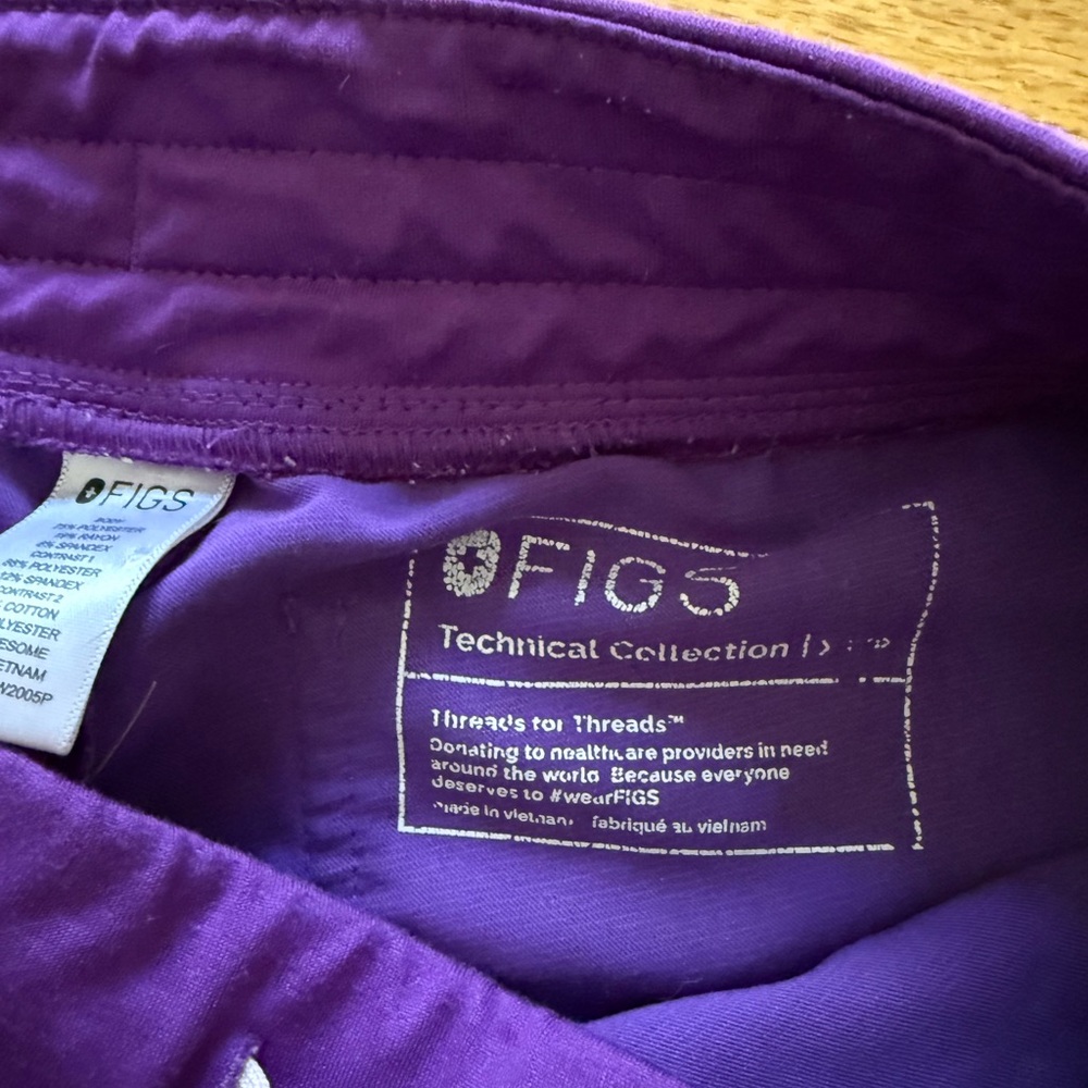 Figs Vibrant Purple Scrub Top